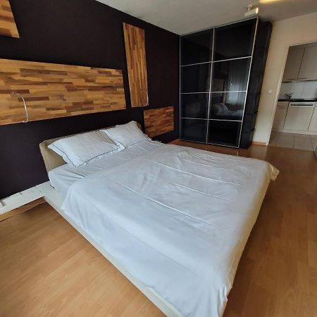 Boutique Apartment Next To Stadium Letzigrund - By Airhome Zurich Exterior photo